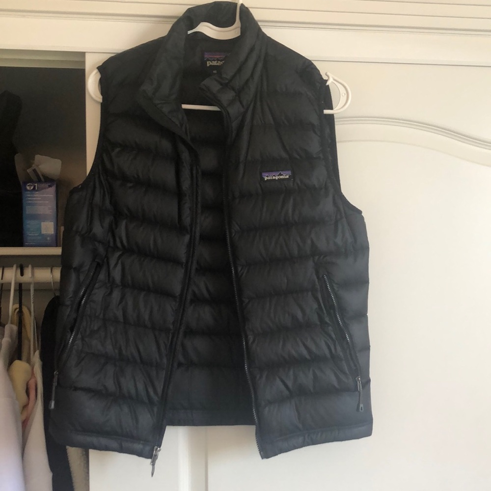 Black Patagonia vest